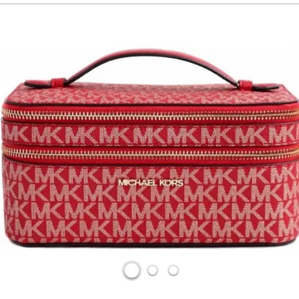 Michael Kors travel makeup case new. W/free mystery makeup pallet.